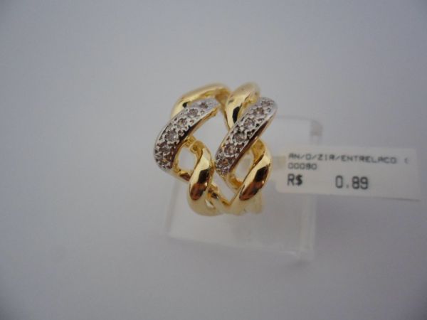 ANEL FOLHADO A OURO ZIRCONIA ENTRELAÇADO  CB 128210