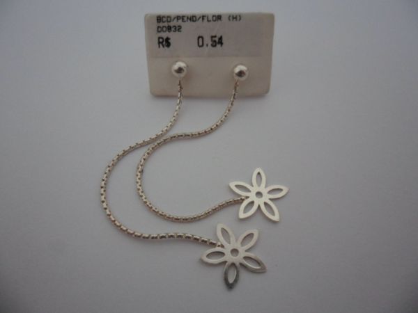 BRINCO EM PRATA PENDENTE FLOR CB 2070582
