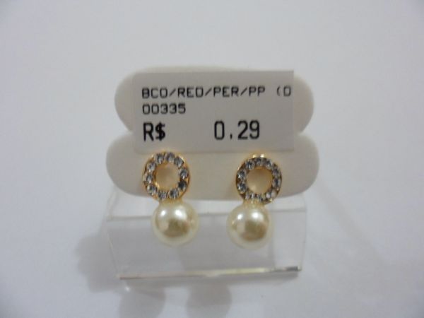 BRINCO FOLHADO A OURO REDONDO PEROLA/PP CB 23346