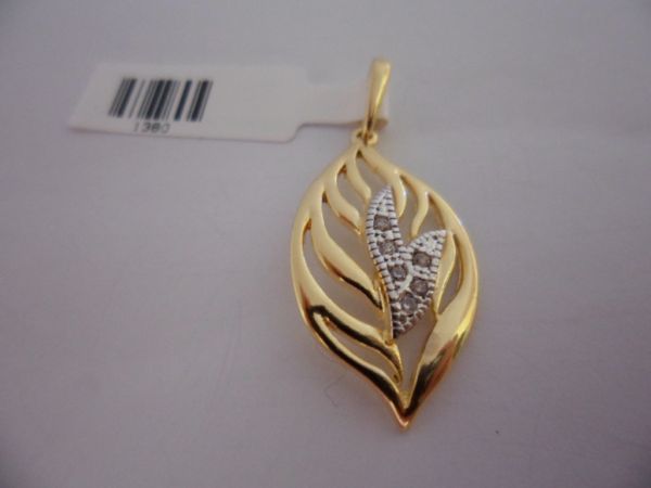 PINGENTE FOLHADO A OURO FOLHA CB 1380