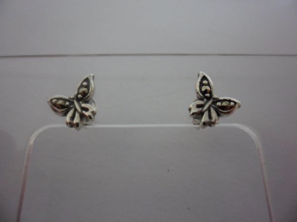 BRINCO PRATA BORBOLETA ENVELHECIDA PEQUENA 40601