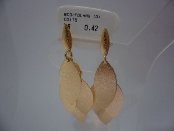 BRINCO FOLHADO A OURO FOLHAS  CB  23594