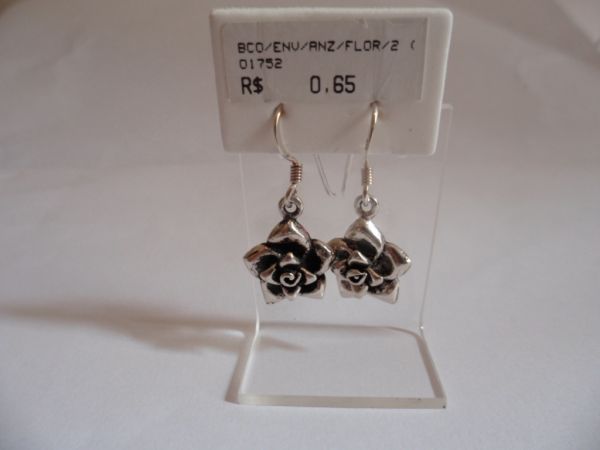 BRINCO DE PRATA ENVELHECIDA ANZOL FLOR  CB 2082639