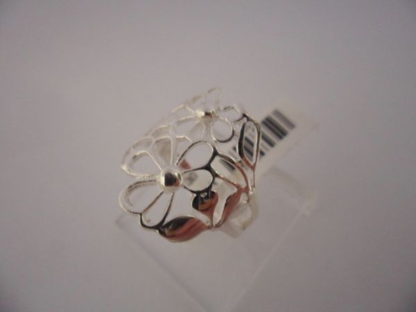 ANEL EM PRATA FLORES CB 19650