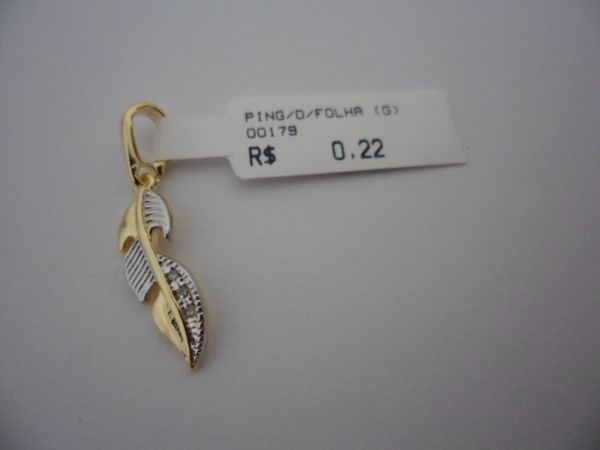 PINGENTE FOLHADO A OURO FOLHA  CB 930102
