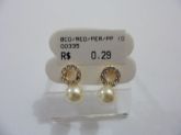 BRINCO FOLHADO A OURO REDONDO PEROLA/PP CB 23346
