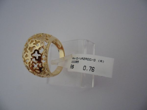 ANEL FOLHADO A OURO VAZADO X  CB 12180